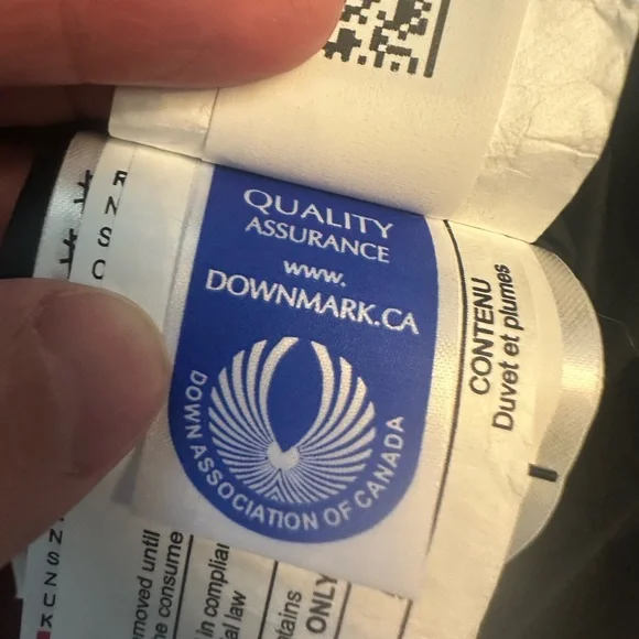 Canada Goose Lorette Parka in Burgundy women’s size XS elderberry - Picture 9 of 16